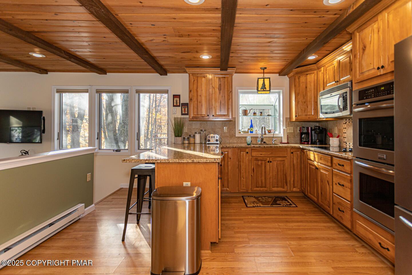Image 4: 242 Trout Creek Dr, Arrowhead-22