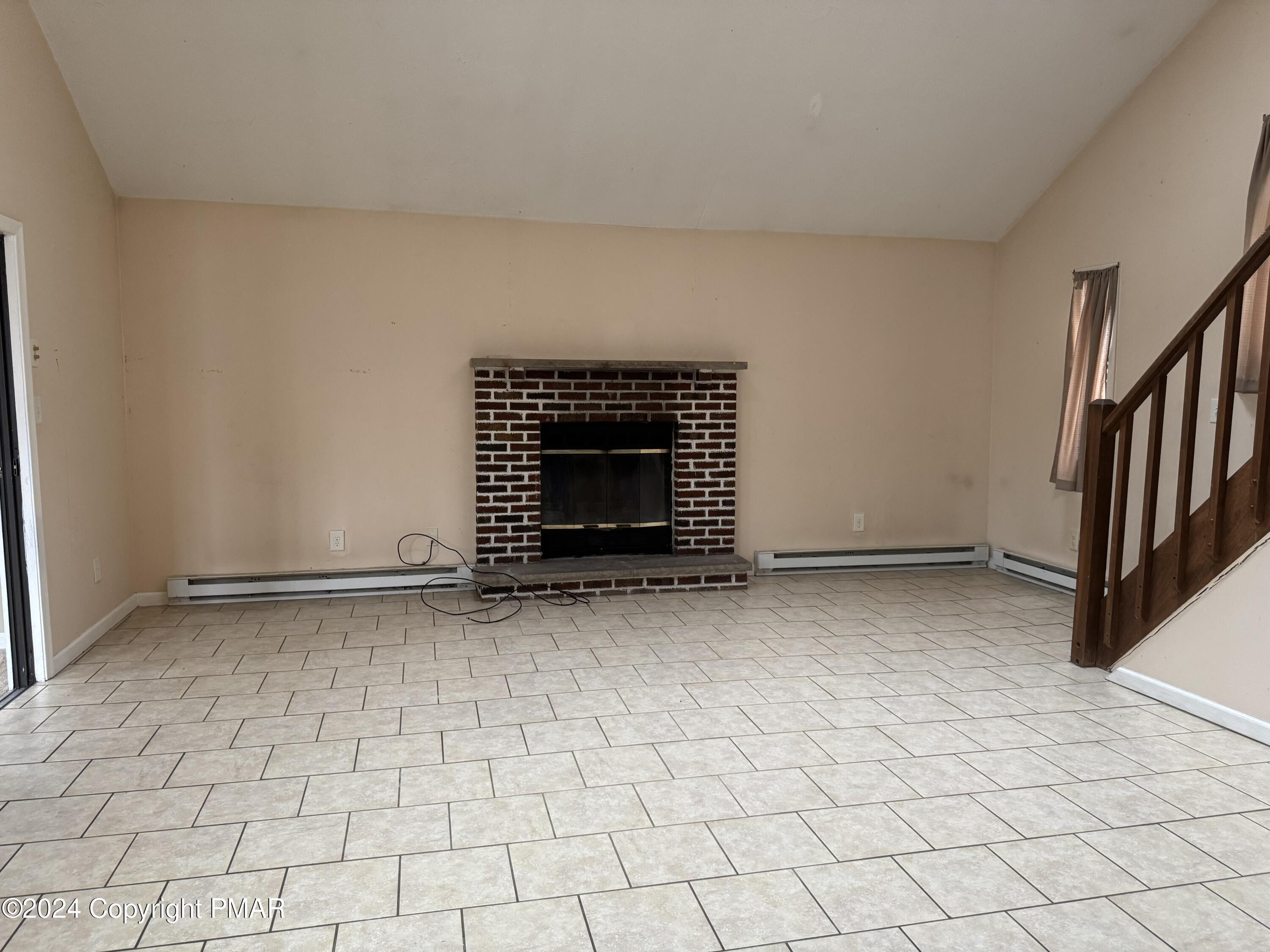 Image 4: LIVING ROOM W-FIREPLACE