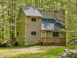 3122 Ogontz Dr