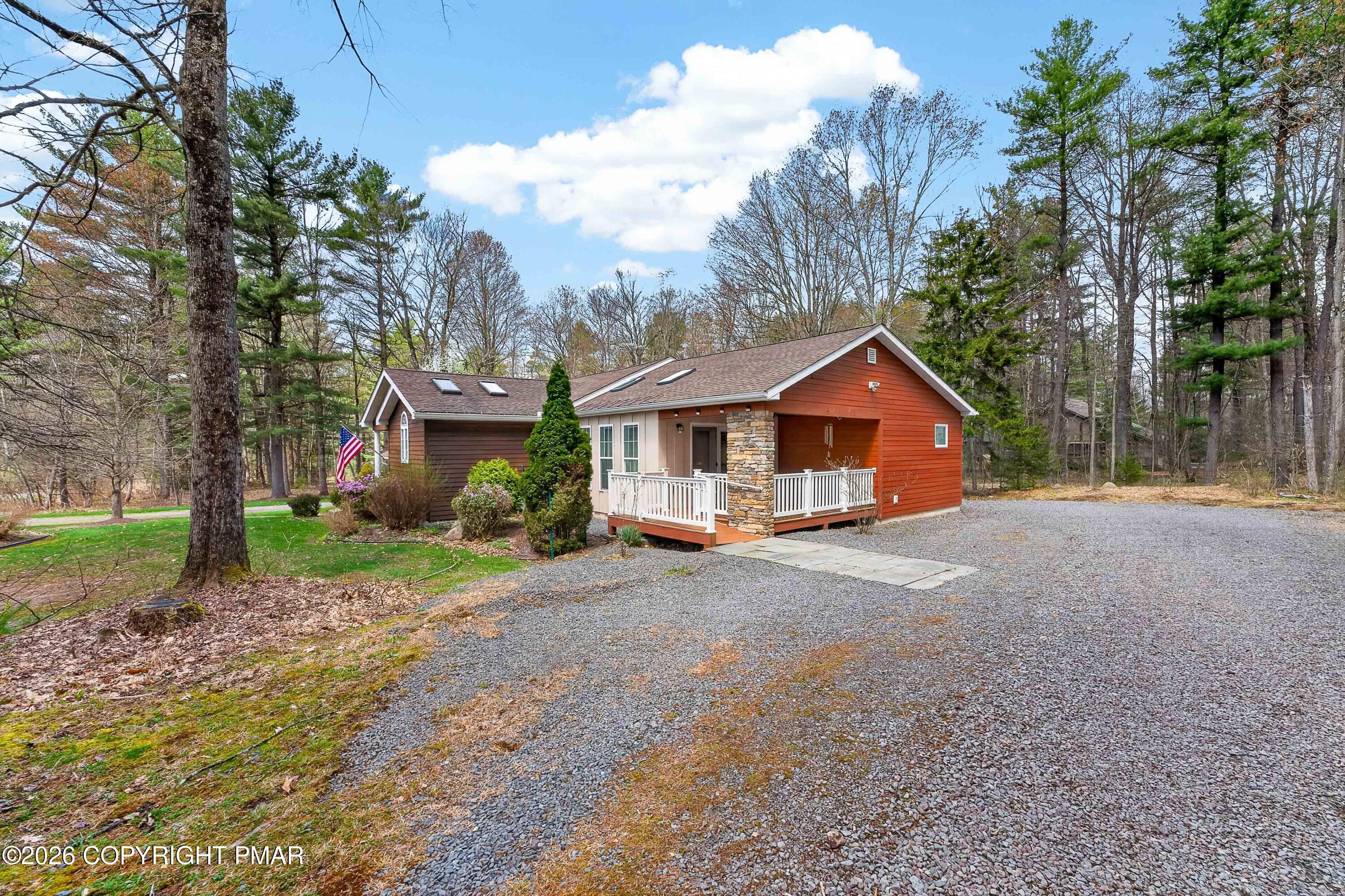 Image 2: 128 Nakora Drive Blakeslee Pa 182