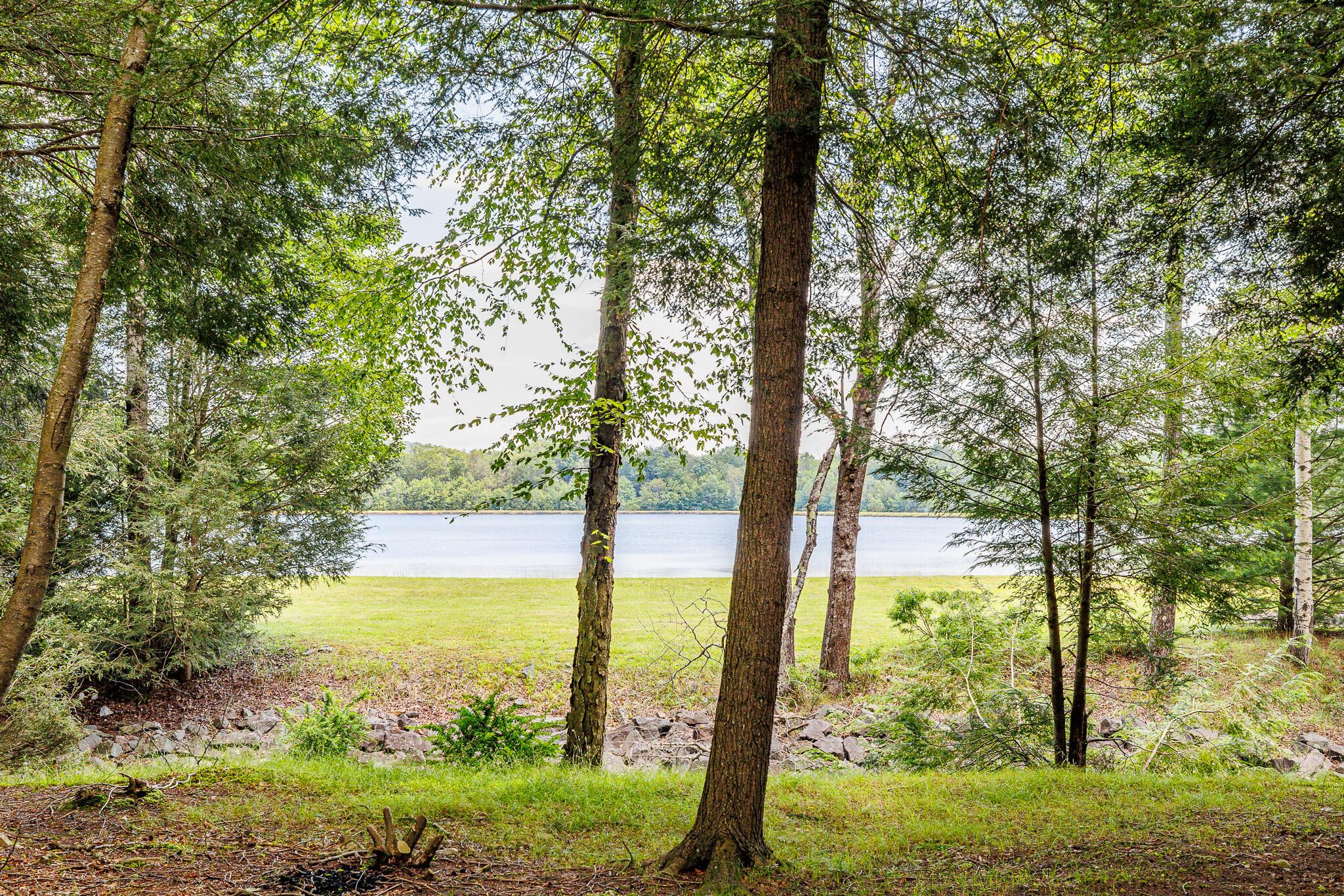 Image 4: Lake View