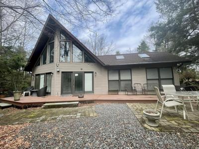 5144 Hounds Ear Road