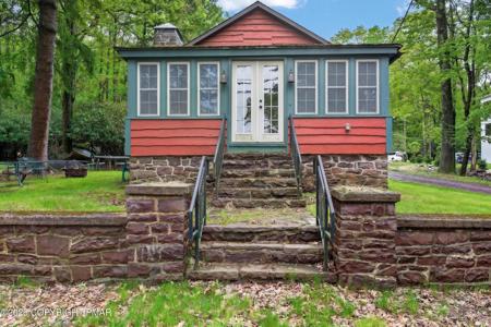 121 S Lake Drive