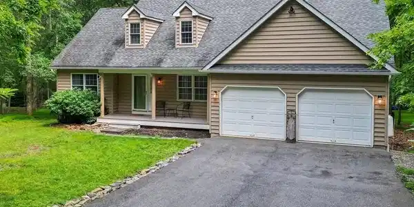 31 White Oak Drive