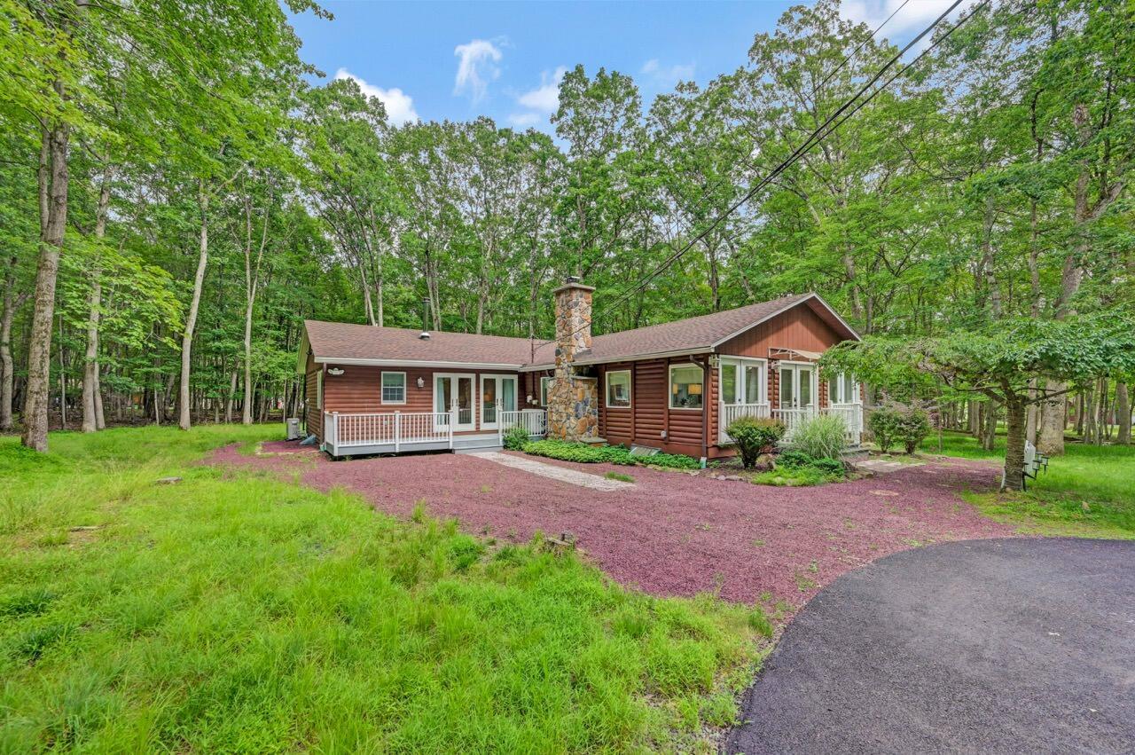 Image 2: 108 Tall Oak Rd 01 Large