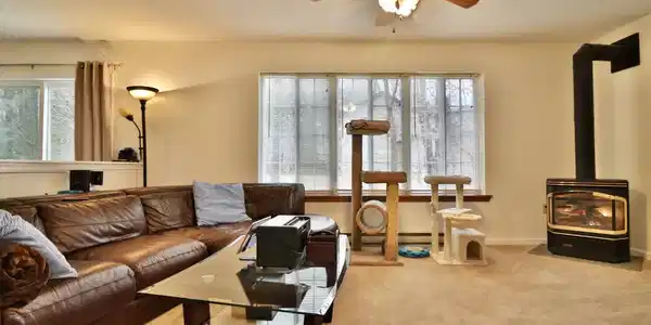 5249 Beechwood