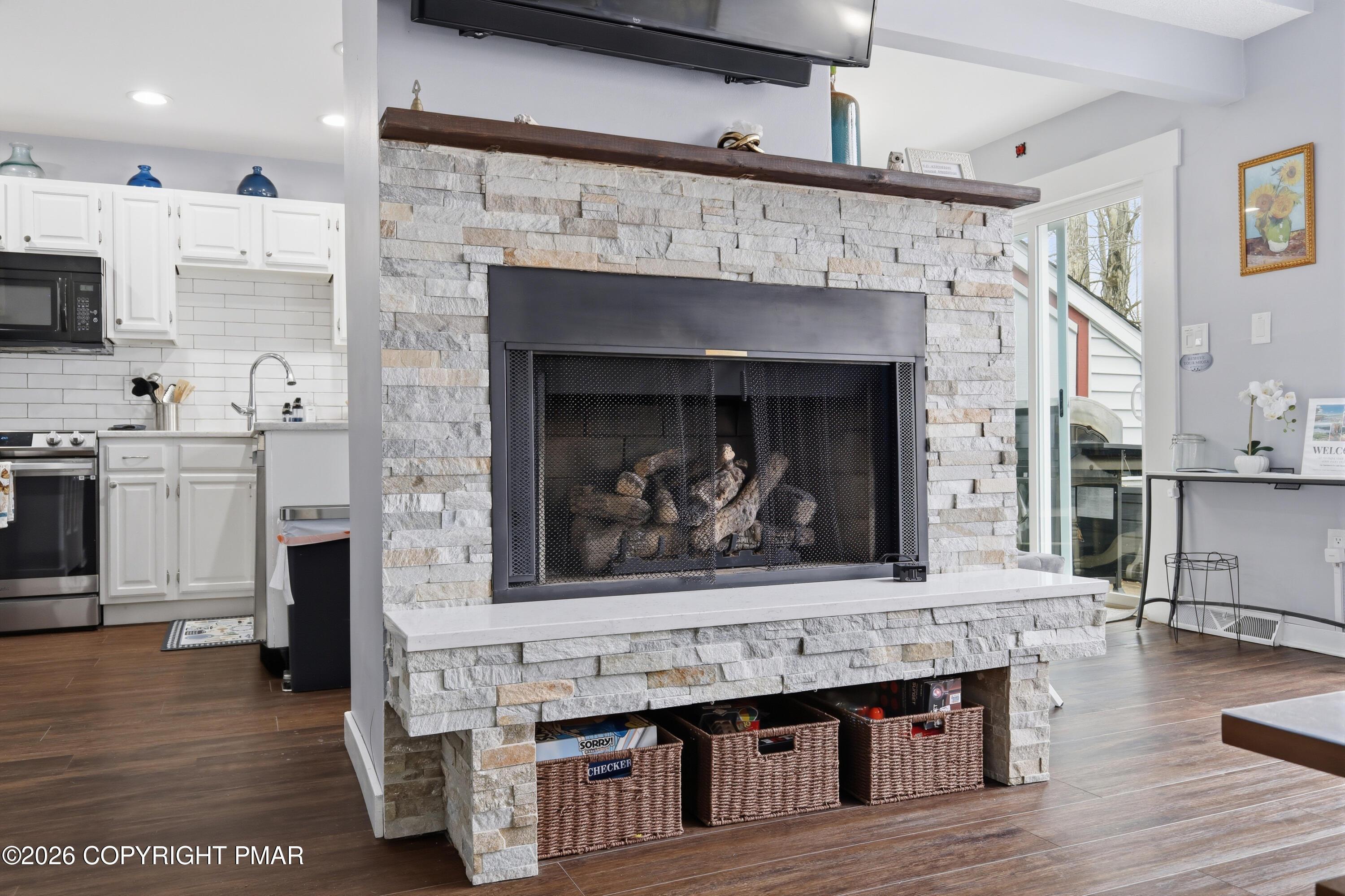 Image 3: Photo-15 (4)