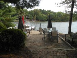 109 Lake Dr