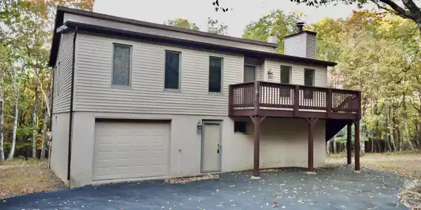 54 White Birch Dr