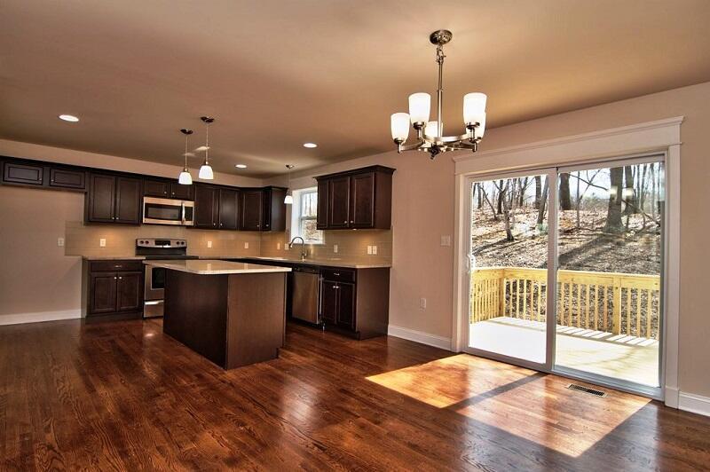 Image 3: Kitchen and Dining