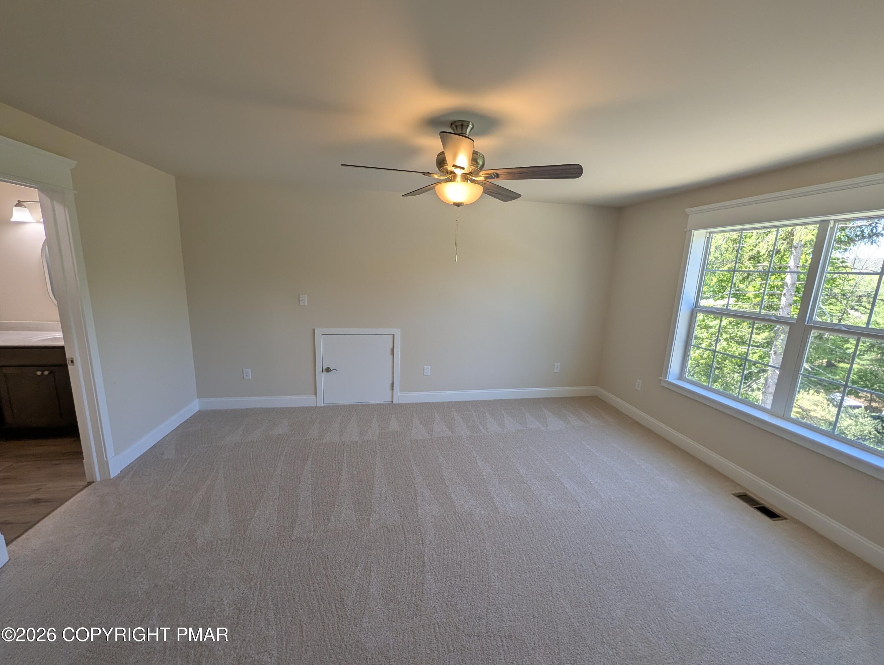 Image 4: Master Bedroom