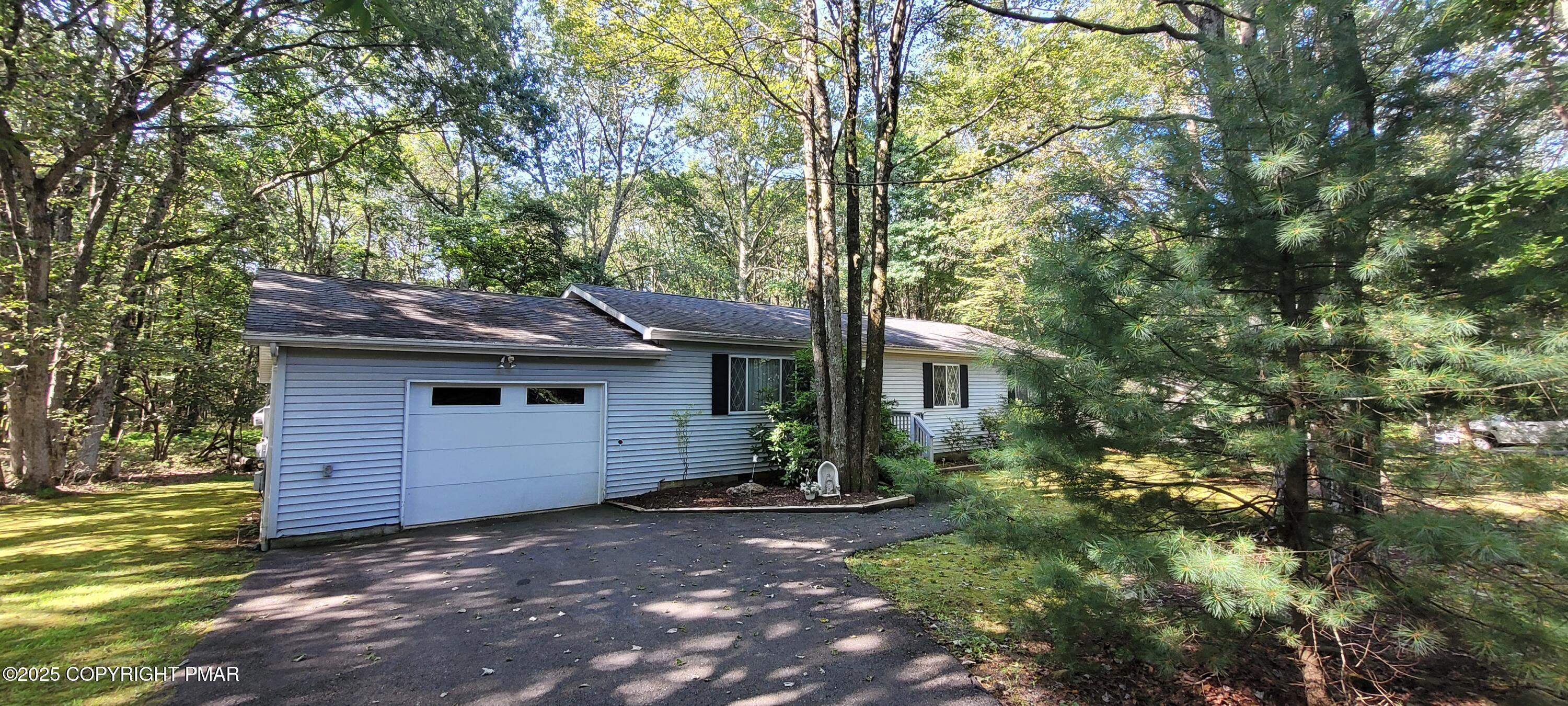 Image 3: oversized garage