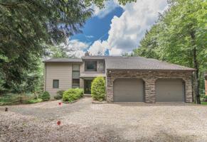 15 Lakeview Timbers Dr