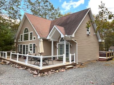 6 Dillon Way