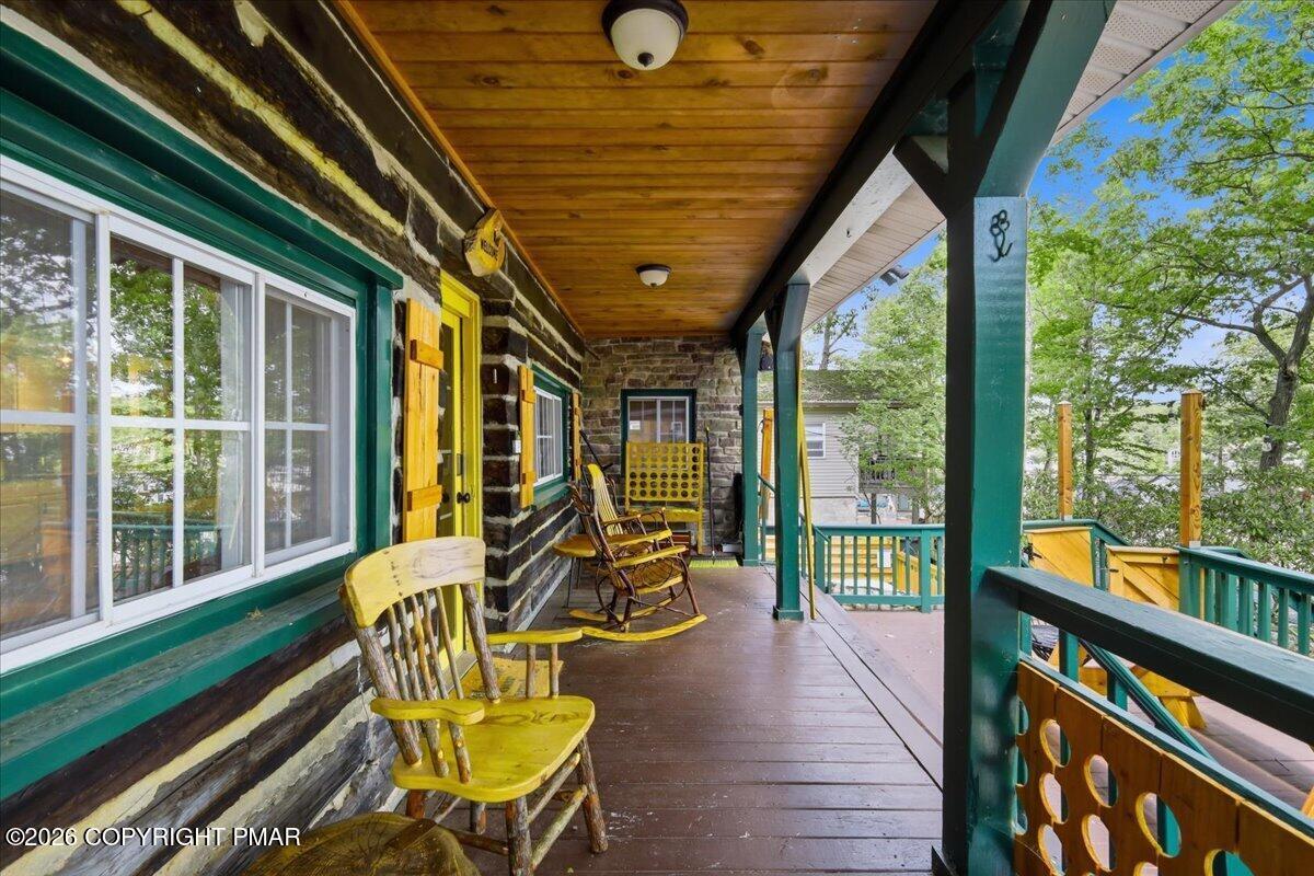 Image 4: Front Porch