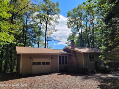 128 W Lake Drive