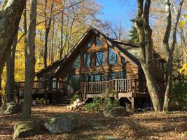 106 Lake Drive West