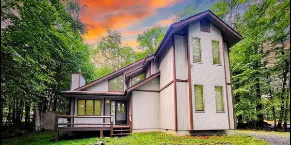 213 King Arthur Road