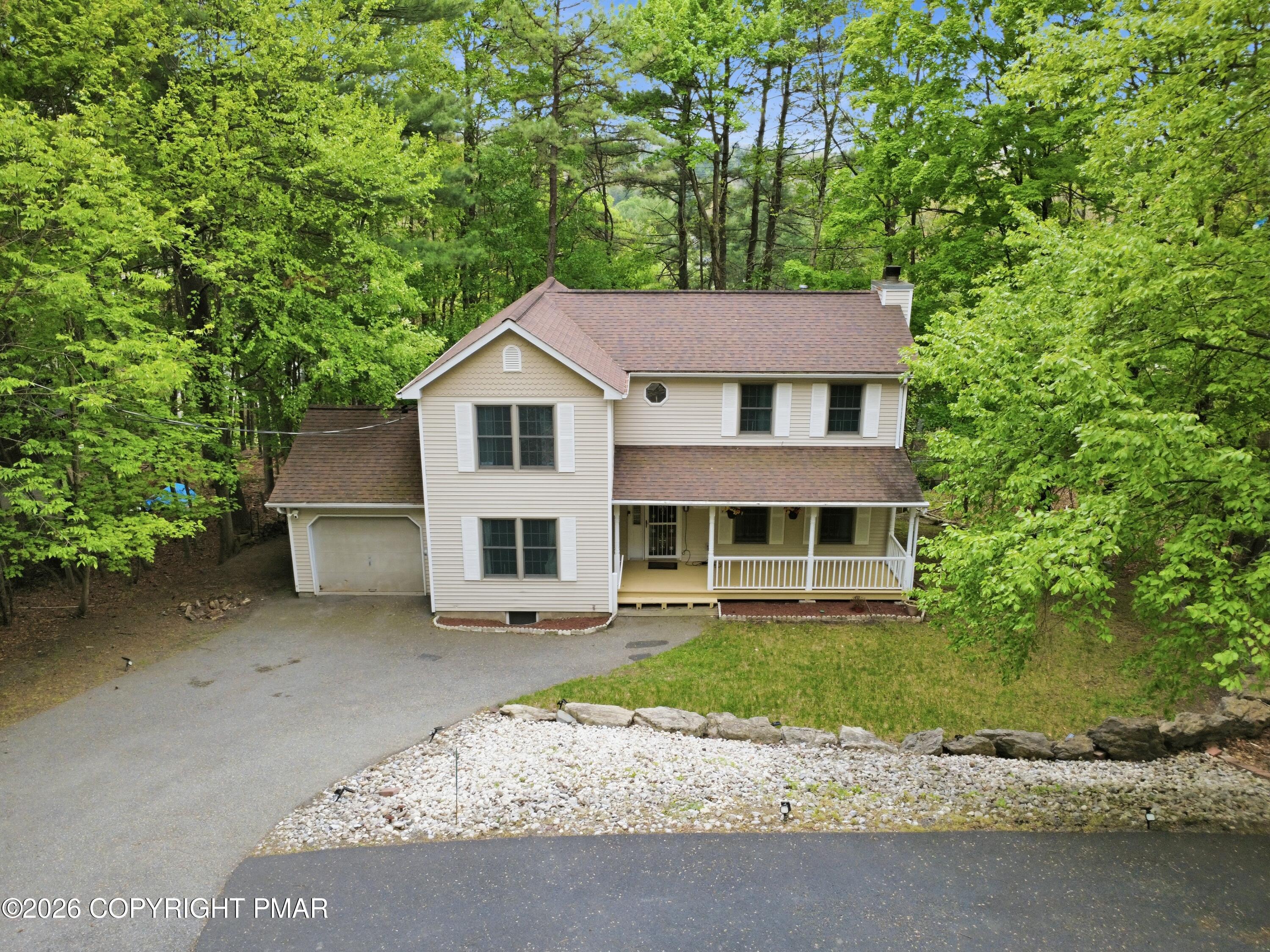 Image 1: 2327 Woodcrest Dr