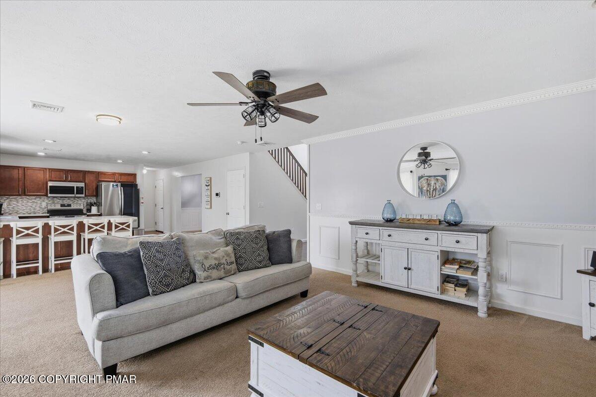 Image 4: Family Room