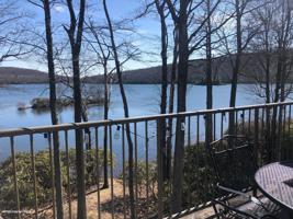 19 Midlake Dr