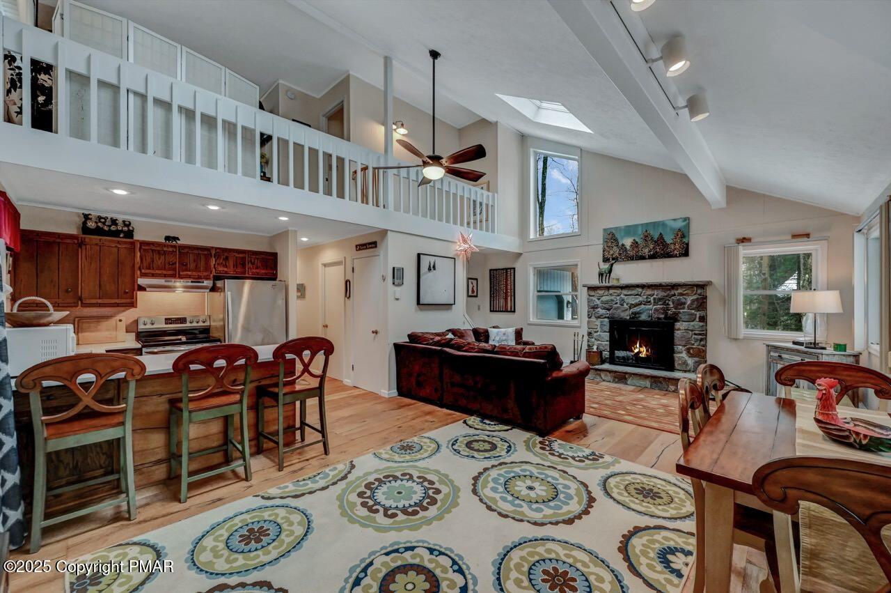 Image 4: View from Entryway
