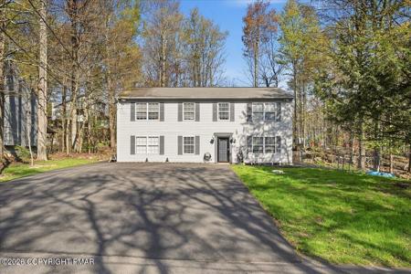 2731 Bonnyview Lane
