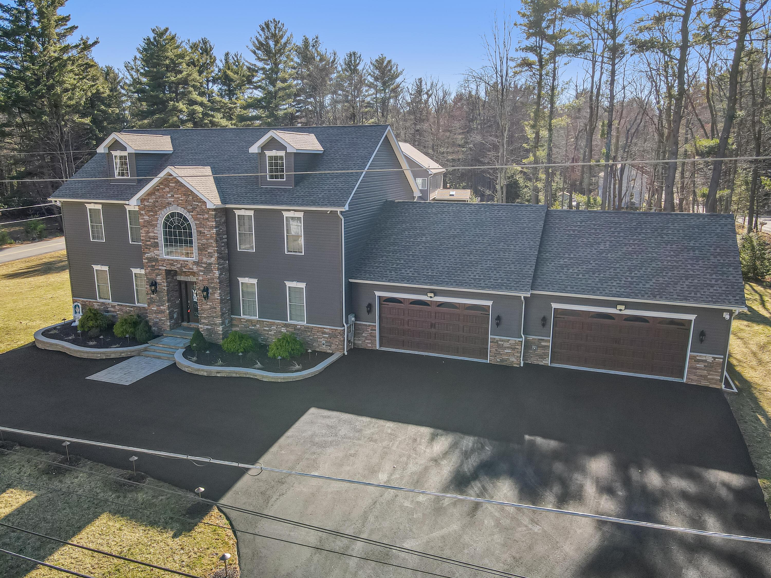 Image 1: Front of Home