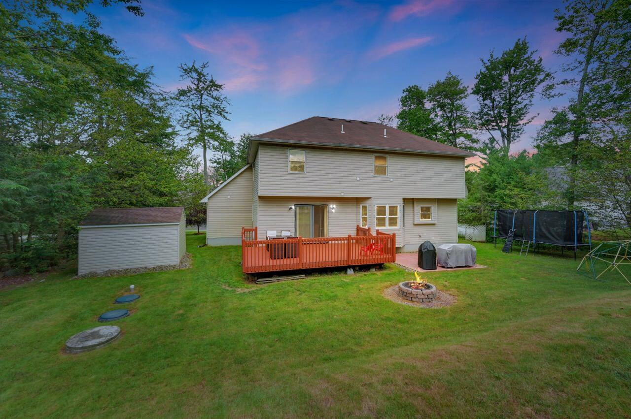 Image 4: Rear Dusk View