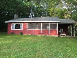 1064 Arrowhead Dr