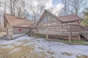 141 Lake Dr West