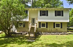 231 Juneberry Road W
