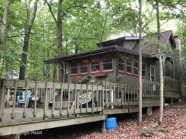 800 Clubhouse Dr