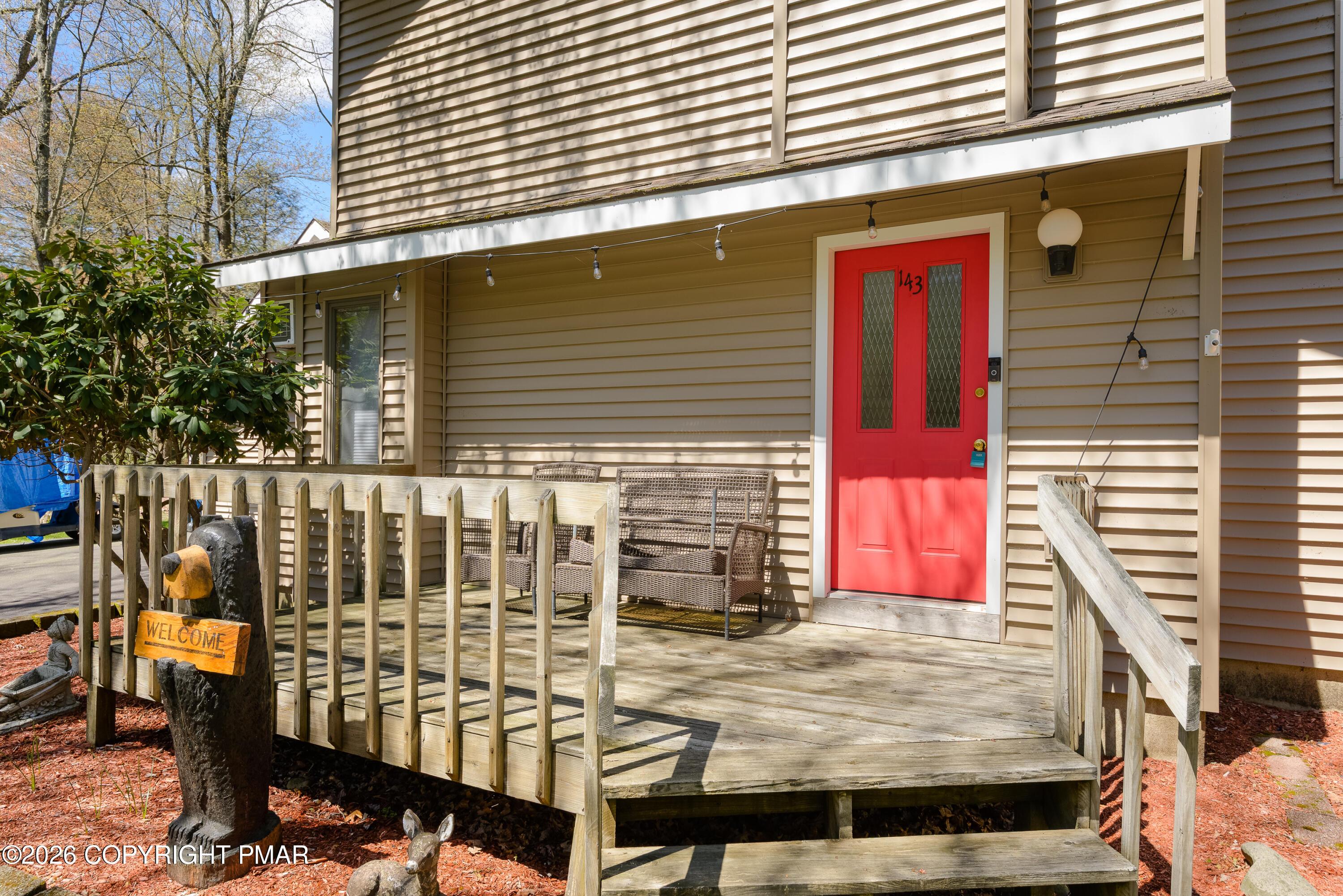 Image 4: Front porch