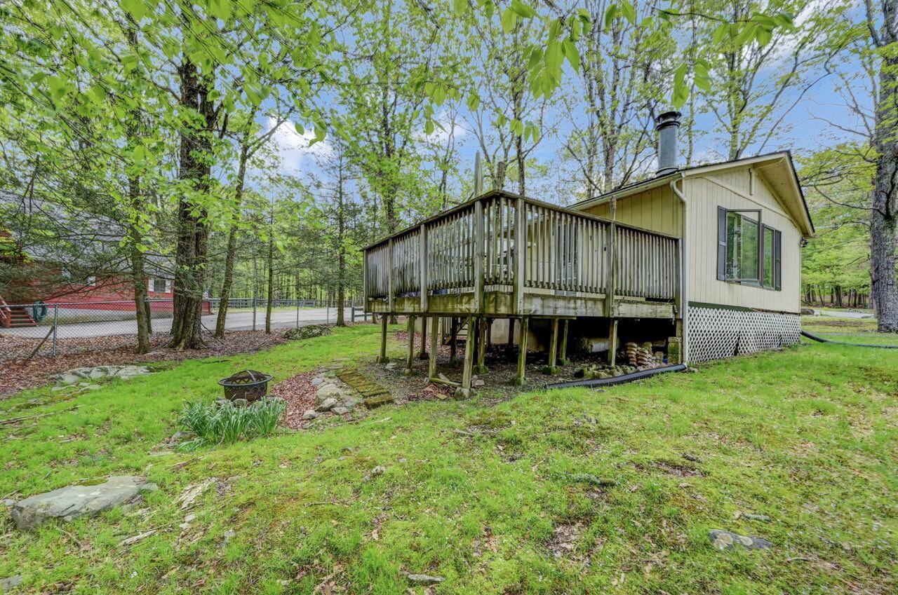 Image 4: 159 Sandstone Dr 03 Large