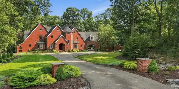 213 Escoll Drive
