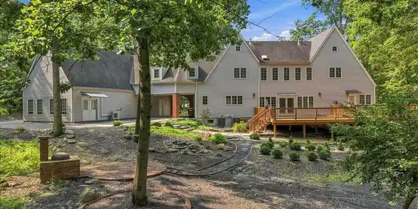 Image 2: Rear of Home