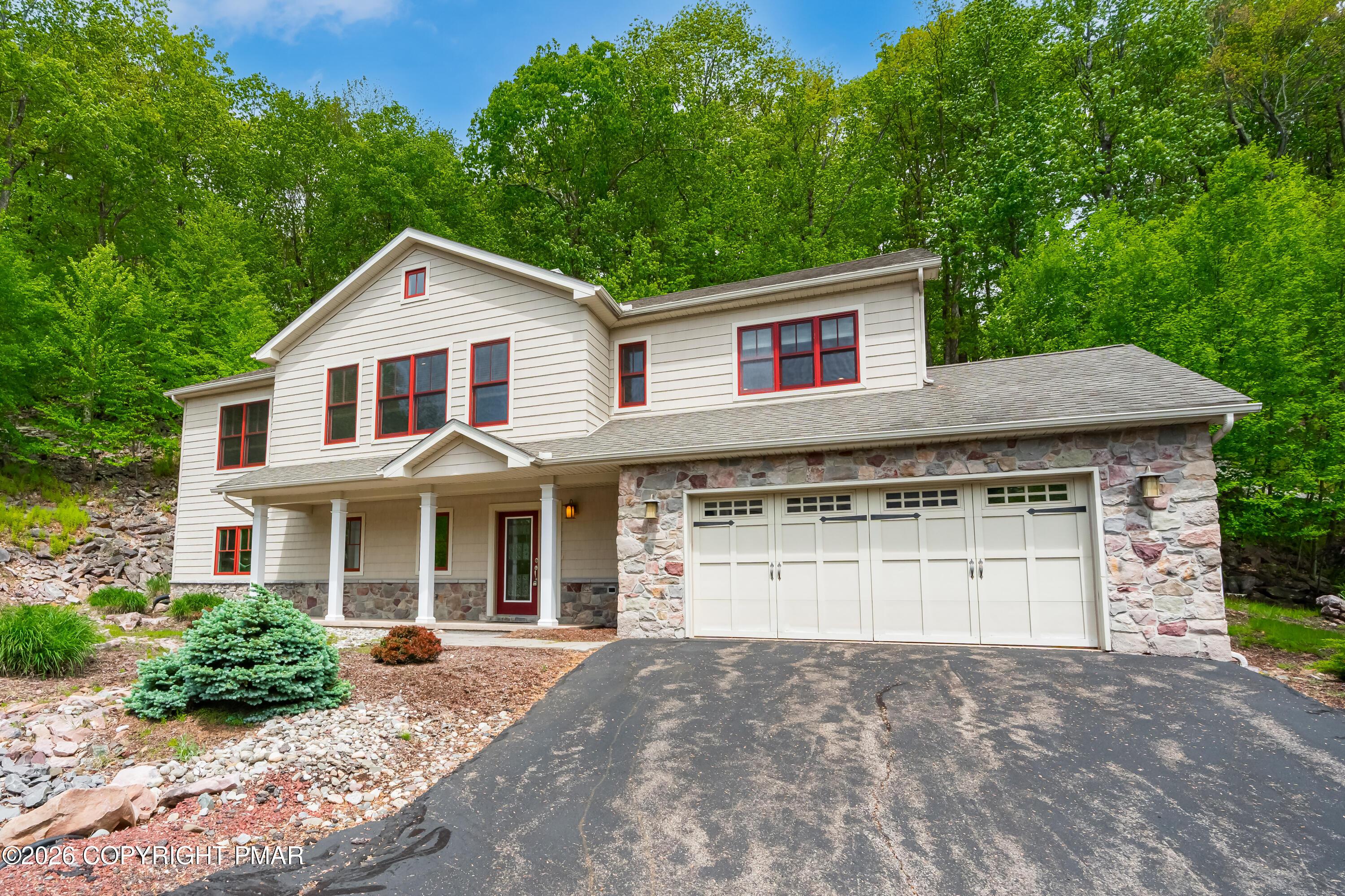 Image 4: 54Bluestone_Exterior_7