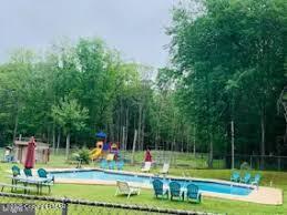 Image 4: Pool