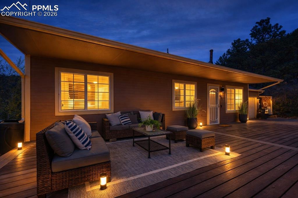 Image 3: Deck