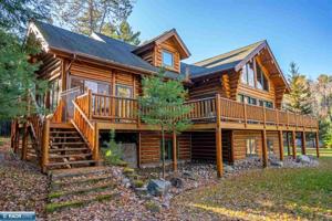 2436 Deerwood Lane