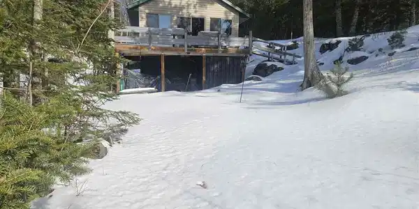 4090 North Arm W