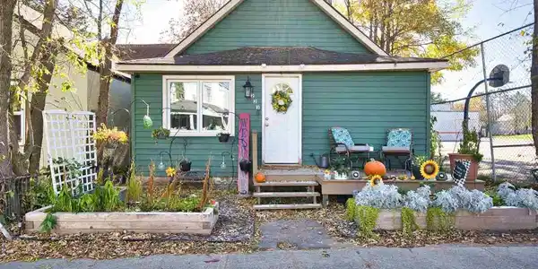 223 W 4th Avenue