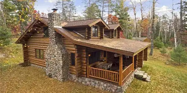 9453 N Little Elbow Lake