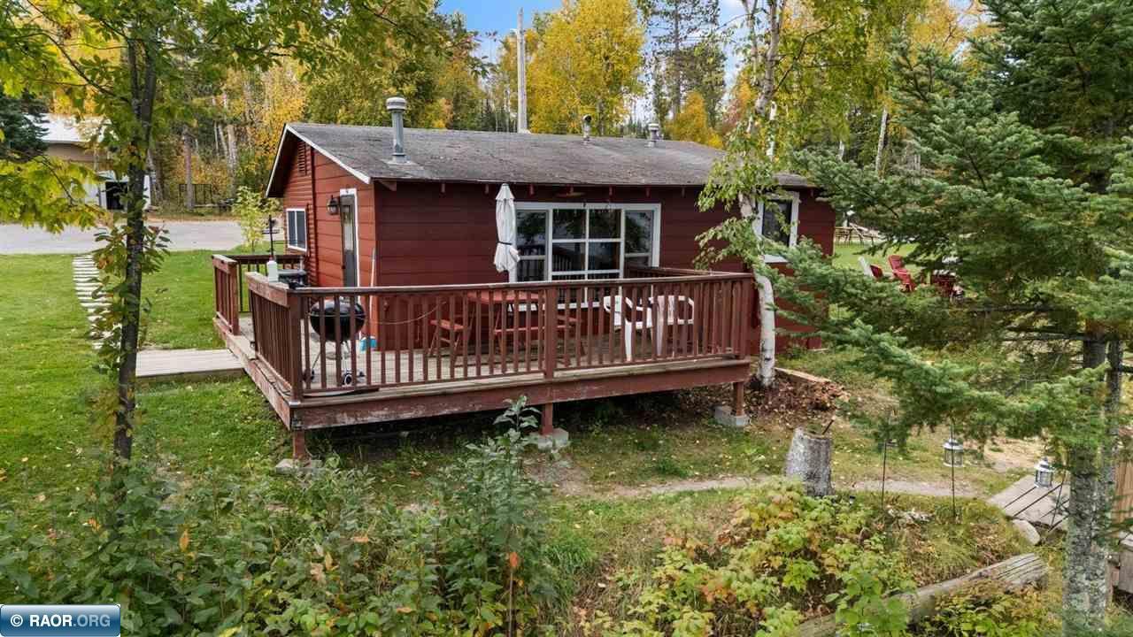 Image 3: One of the three cabins.