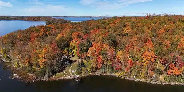 4223 Sugar Point