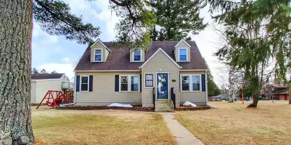 818 SW 4th Street