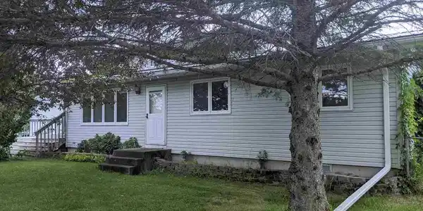 3214 Crescent Drive