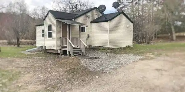 207 Buckmaster Road