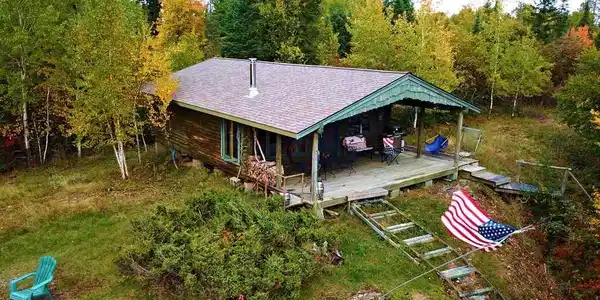 2208 Red Crest Island